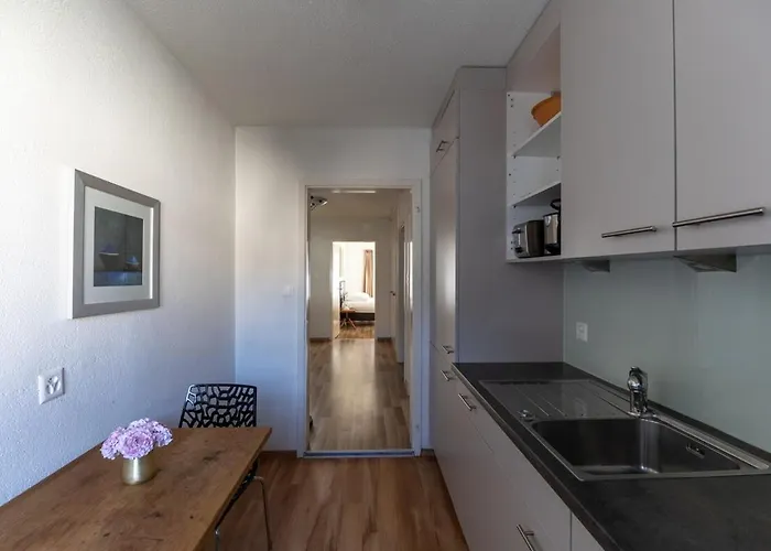 Апартаменти 2br Flat Close To Lake, Opera And Center - Sf10 Цюрих